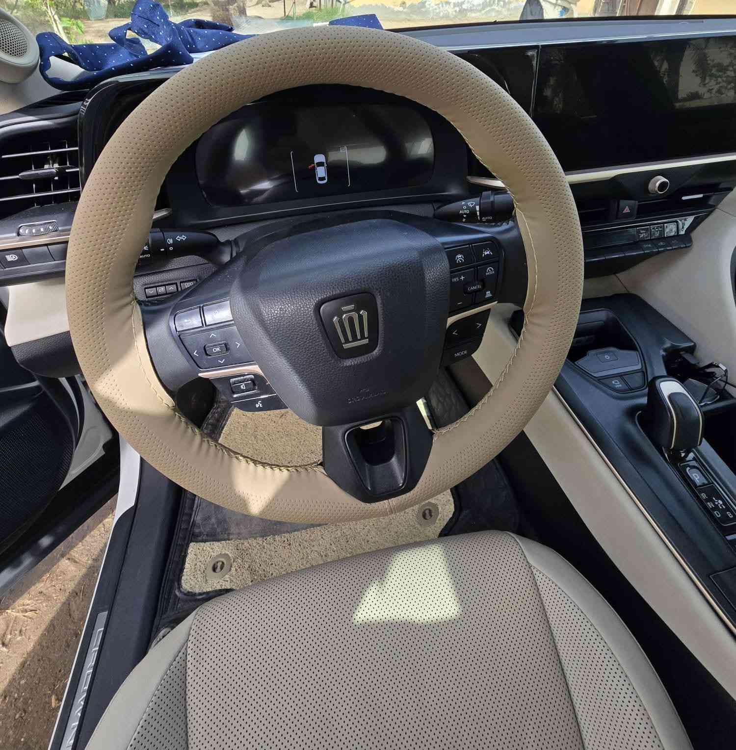 كراون خليجي هايبرد 2023  فول ١/١
السيارة جاهزة وكاملة كفالة 

رقم اربيل 

محرك 2500

فتحة سقف

ماشية ٥٨ الف

خمس كامرات 360 درجة

رادات أمامية خلفية جانبية

تبريد قطعتين

برده خلفية

كشنات تبريد تدفئه

خزن ميموري

مكان السيارة الديوانية 

السعر :310 ورقة
***********
