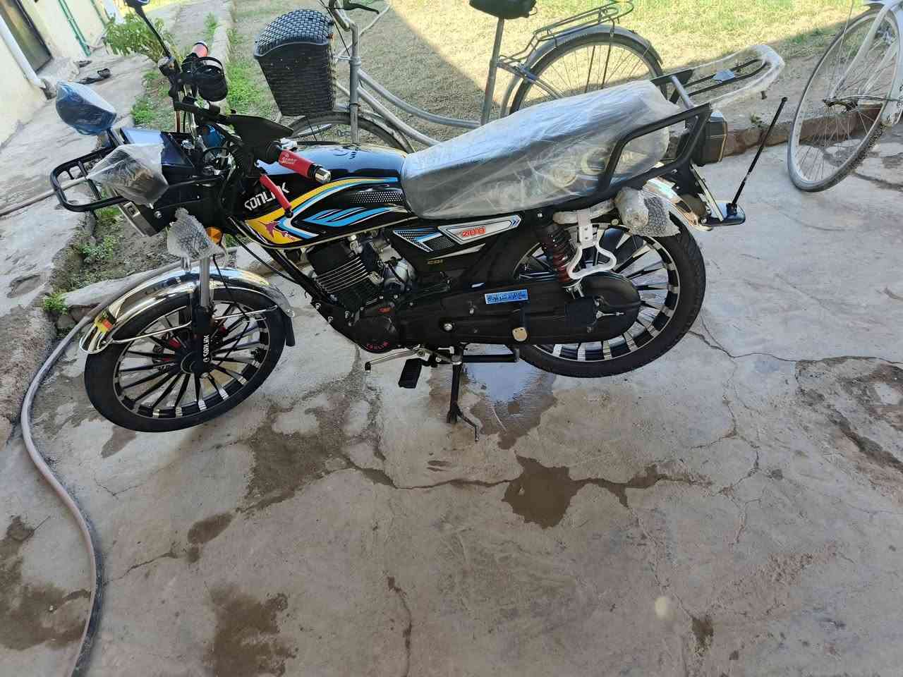 عندي هذا الماطور موديل 25 سيفان حجم المحرك 200 ضاغطه وزنجيل العنوان بيجي صلاح الدين
الماطور جديد زيرو مستعمل شيء قليل اريد ابيعه لان محتاج فلوس التواصل معي على هذا الرقم***********
