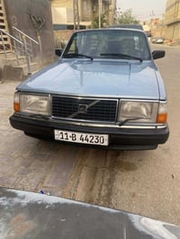 فولفو ٢٤٤ • ١٩٨١ • رقم بغداد