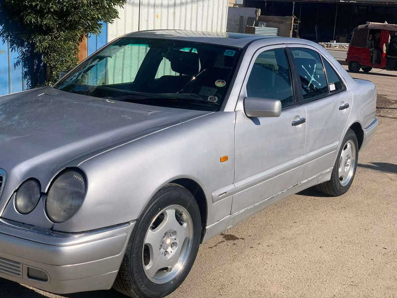 مارسدس أم عيون موديل 95محرك محور ملكه رقم كربلاء بسمي جاهزه مابيهه اي نقص مكان بغداد م الصدر السعر 69وبيهه مجال بسيط للاتصال *********** Honolulu, HI
