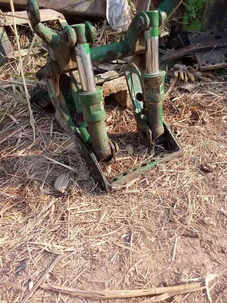 السلام عليكم جكات يطالي مال هودرليك البيع ***********واسط عزيزيه
