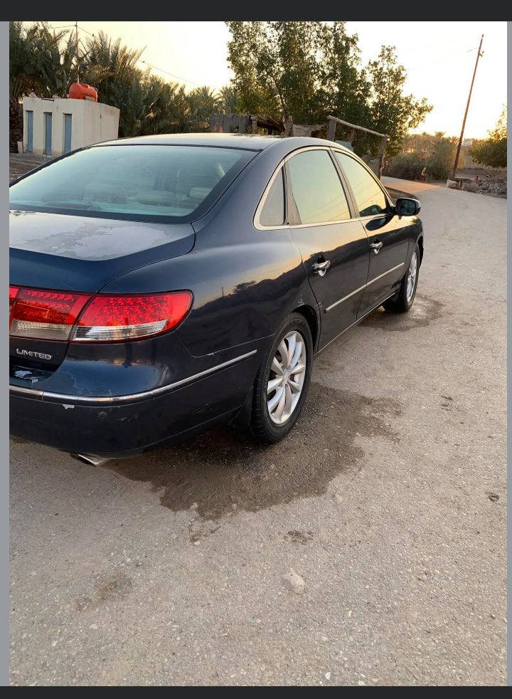 السلام عليكم هونداي ازيره لبيع موديل 2007 وارد أمريكي ضربته خشم الجاملغ المامي فقط محرك 6سلندر رقم بغداد دولي بسمي سياره جاهزه حداديه تخم  تبريد ثلث قطع شغال كشنات جلد كهربائي مكاني ناصريه 
***********
