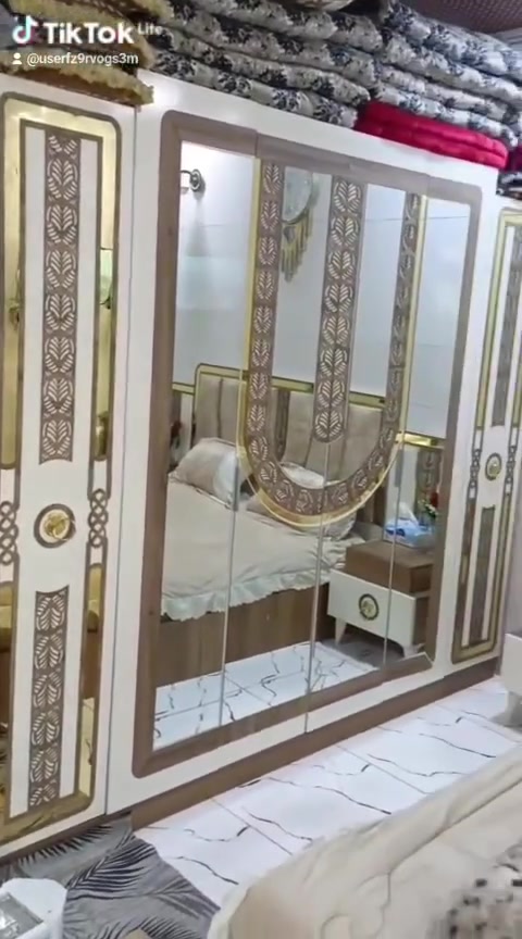 غراض للبيع غرفه للبيع بكربلاء تركي نضيفه سعرها 700الف 
مبرده زغيره //150الف// الجبيره 200الف مع المجال تواصل
مع ميز شاشه تسكام 75الف


**إذا كنت صاحب هذا الإعلان وتريد حذفه لأي سبب، رجاءا أرسل رسالة إلى الدعم الفني**