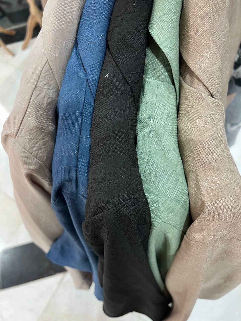 قاط رسمي ٣ قطع
قماش كوبين تركي
قياس فري سايز 

سعر ٦٥ألف فقط
اجورالتوصيل ٥لجميع محافظات العراق


**إذا كنت صاحب هذا الإعلان وتريد حذفه لأي سبب، رجاءا أرسل رسالة إلى الدعم الفني**