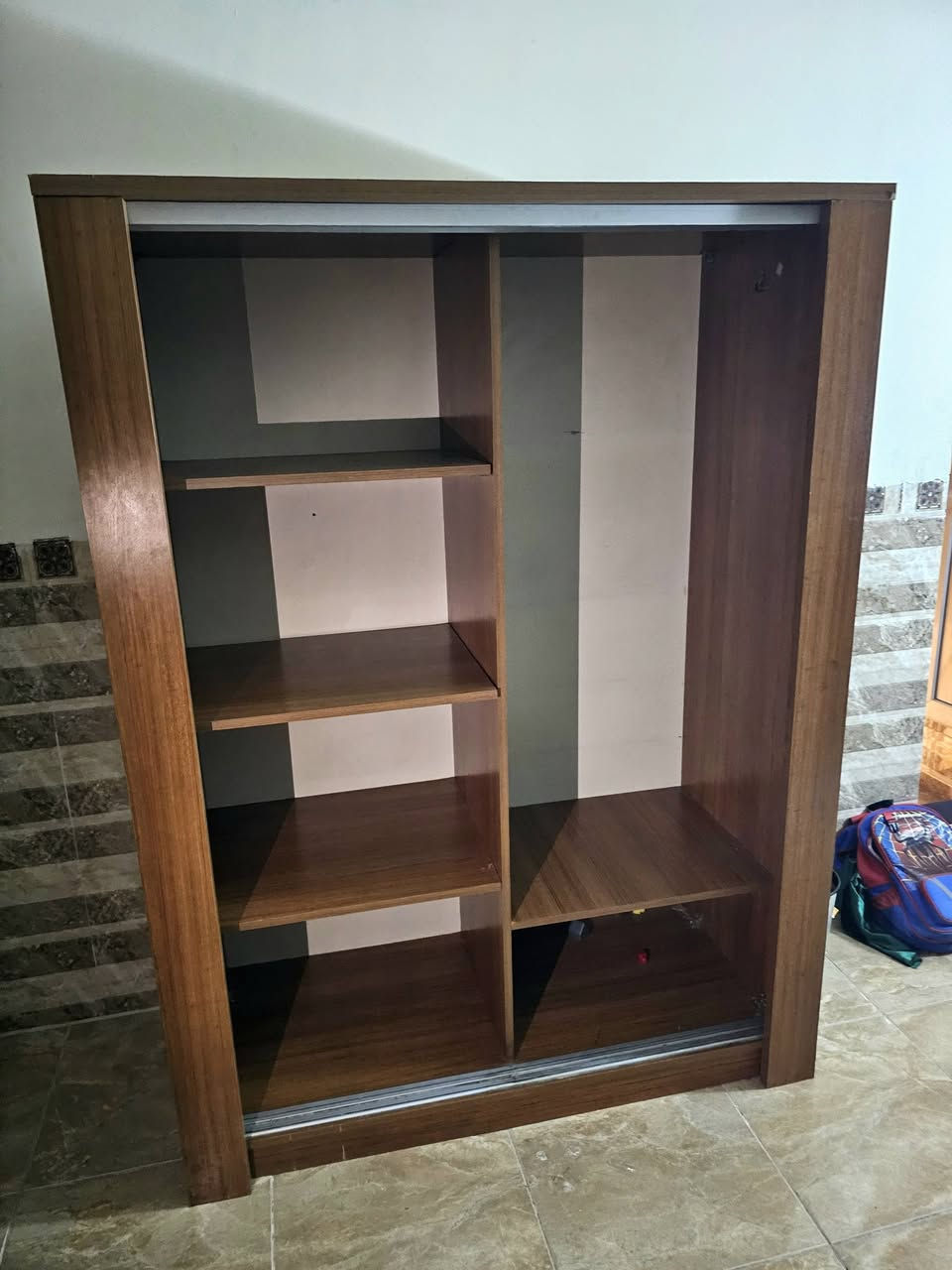 غرفه نوم شبابيه سريرن مع دواشك 7 قطع

*********** ***********
