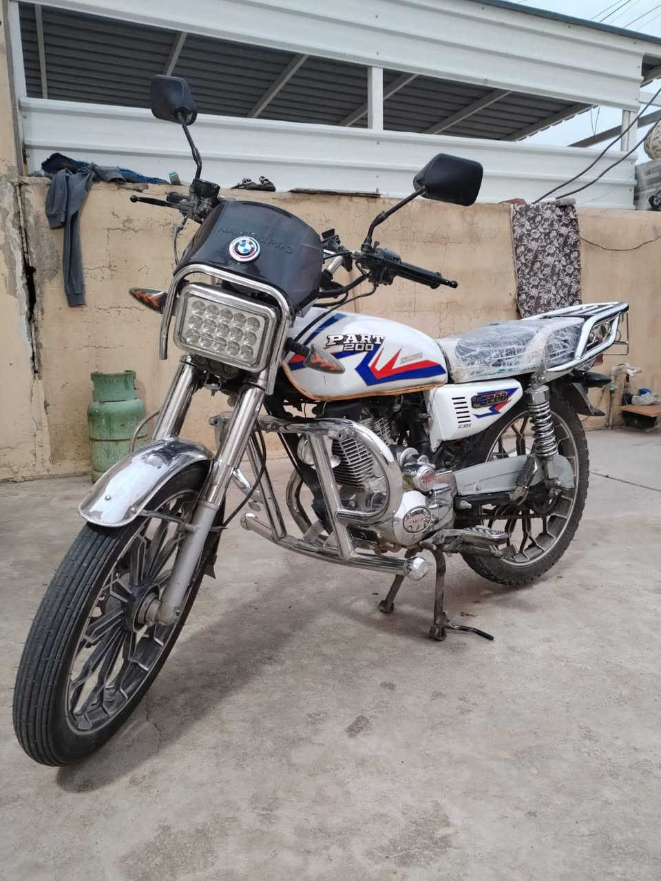 ميطورا بارت 200 للبيع
موديل 24
موجود منفيس الاصلي وعقد
سعر 650 وفيوا مجال بسيط
لتوصل وتساب ***********
