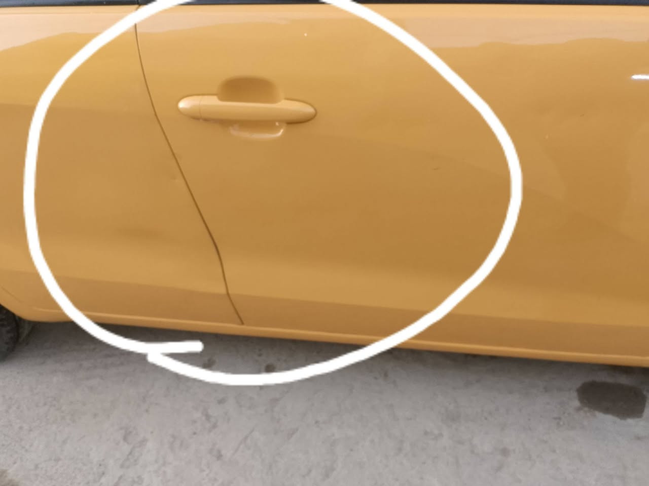 كيا ريو للبيع موديل 2015
ضربتها داخل العراق موضحه بالصور 
السعر 80 وبيها مجال 
الاستفسار ع الرقم *********** هذا الرقم بي واتساب 
ممتواجد ع فيس
