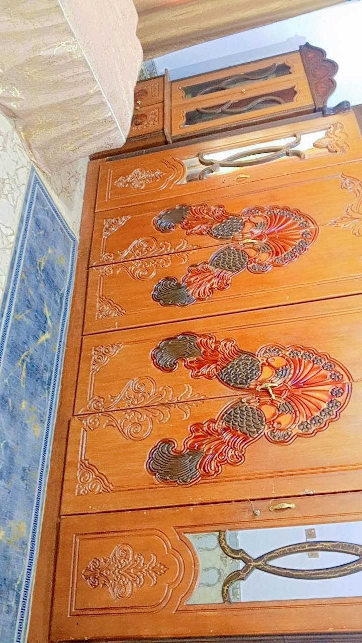 غرف نوم للبيع كلش حلو جديد  مكان ناصريه سديناويه  سعر جوه سوك 400بيهه مجال ***********
