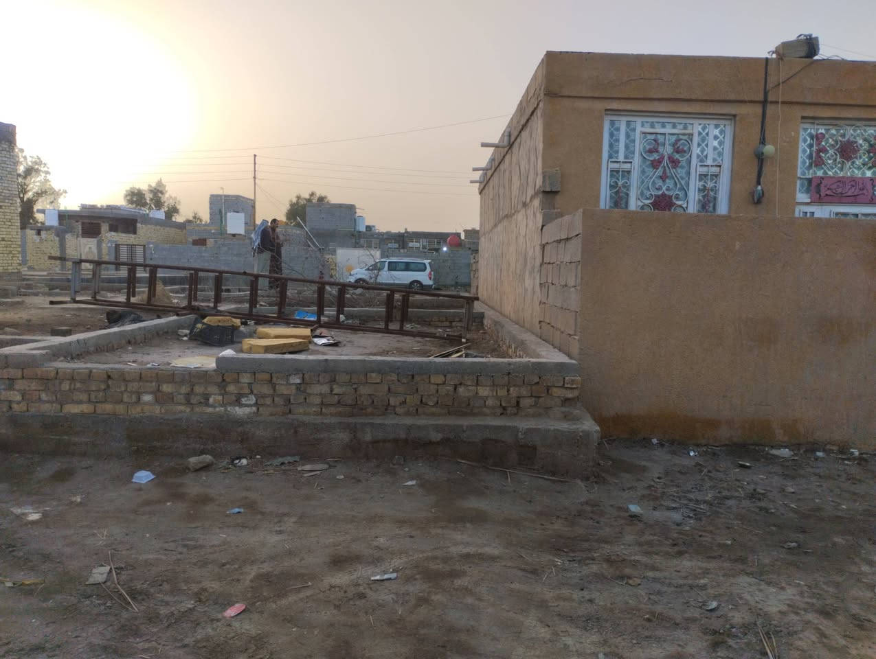 بسم الله الرحمن الرحيم 
بتلو رباط زراعي للبيع 
صوب بني ركاب
طريق المشايه
يبعد عن الشارع 30متر
المساحة 250
السعر وباقي التفاصيل يم صاحب البتلو
هذا رقمه ***********
او مراسلة الصفحة 
#هادي_الحجيمي
