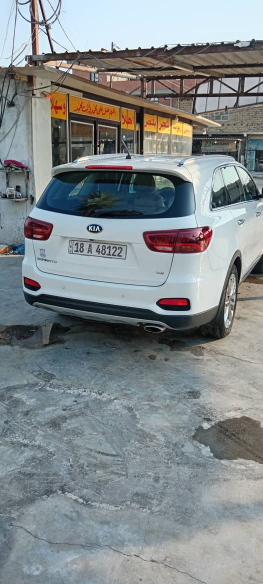 السلام عليكم سورنتو خليجي موديل 2019 
موصفاتهة 
بصمة 
جنطة كهرباء 
بردات خلفية 
سبعة راكب 
كشنات جلد و كهرباء 
ثلاث قطع تبريد 
حساس امامي وخلفي 
تحكم ستيرن جهتين 
انارة ترحيب داخلية وخارجية 
بصمة ابواب 
محرك 6  سلندر بلادي كفالة من فتح وضع شركة 
كير على وضع شركة كفالة من فتح 

السيارة كفالة عامة من صبغ والبارد و الفتح و تبديل 
رقم السيارة بابل  الدولي با اسمي  سيارة على ايدي 

***********.مكان السياره بابل
