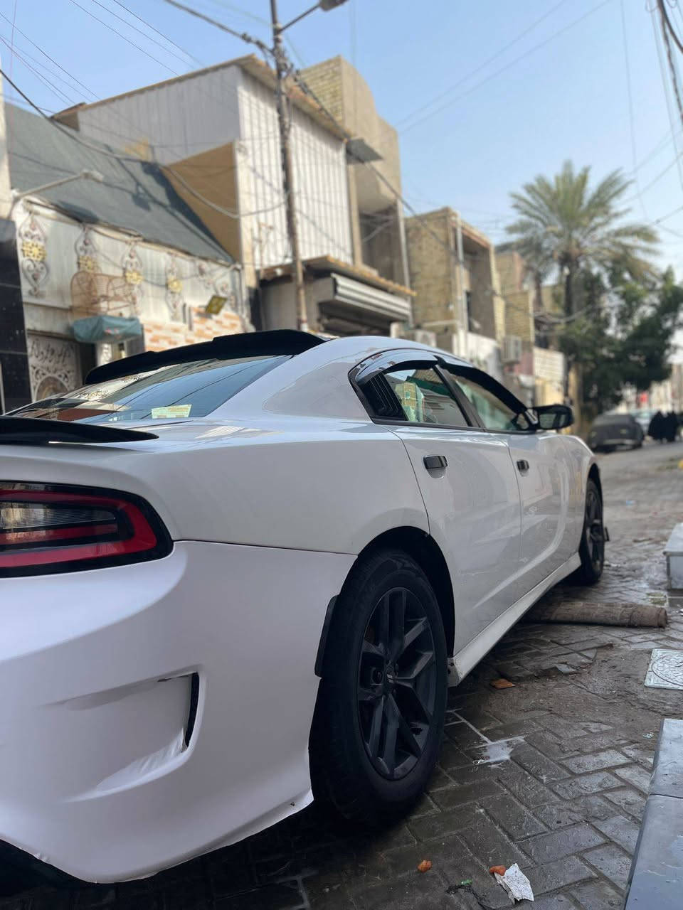 السلام عليكم من رخصه الادمن سياره جارجر موديل2015 مكينه 3600 وكير طيارة وشاشة جبيره كراسي جلد كهرباء ودافئة وتبريد كله شغال كهربائيات كله شغاله تخم تاير جديد فتحه سقف مصبوغة عام مكفوله من الجفيه والضربه والكص السعر رقم بغداد السعر 130 وبيه مجال وهذه رقمي *********** (رجاءاً الاتصال على صاحب الرقم اني مكلف بالنشر)
