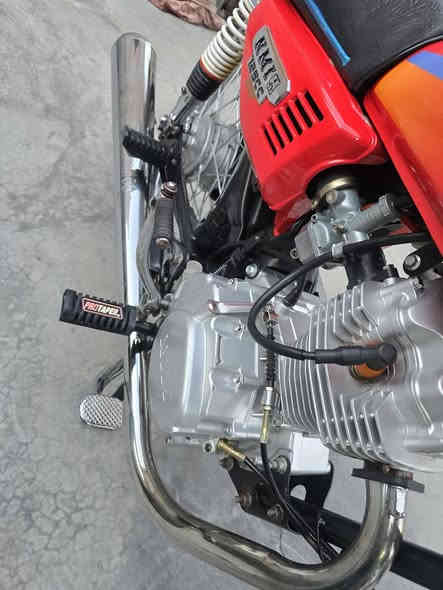 سلام عليكم شباب دراجه موديل 23 نضيفه كلش اوراق كامله مكفوله ماناقصها برغي مكان راعي الدراجه بغداد تقاطع النهروان السعر 700 وبيها مجال لشراي رقم صاحب الدراجه ***********
