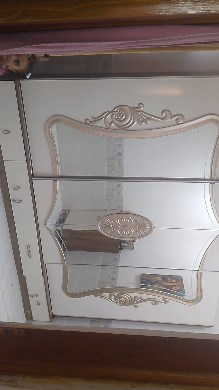 غرفه تركيه نظيفه 400وبيها مجال التواصل على رقم ***********
