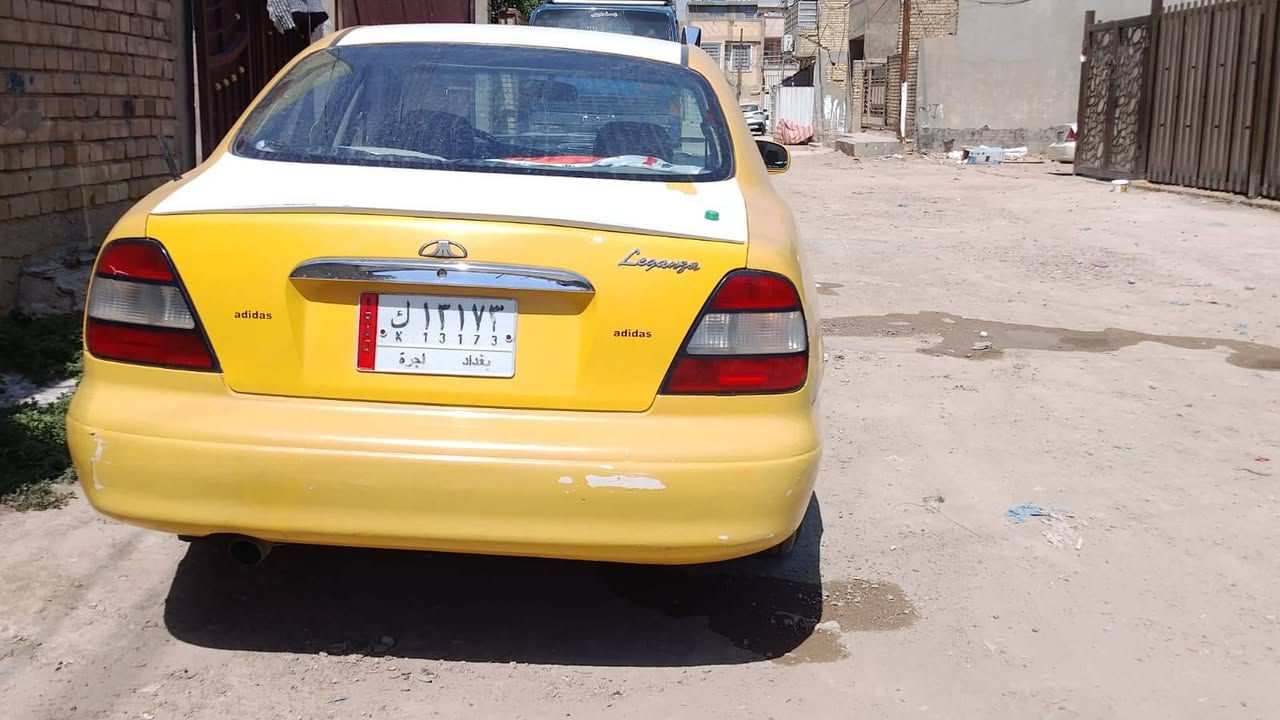 لكنزا 2001 تكسي من الشركه كير عادي محرك حاويه تبريد ثلج تخم تاير صدر امامي خلفي جديد  سنويه منتهيه مصفره هيئة وغرامات  السعر 19 الاتصال ***********
