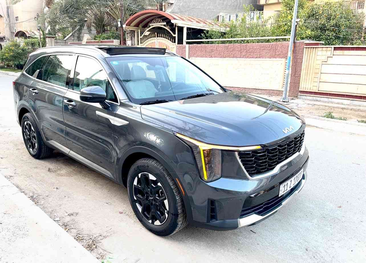 للبيع
كيا سورنتو 2024 الجاملغ مضروب والباب فقط مفتوح بدون دواخل نهائياً جاملغ شديتله بلادي ونفس اللون جبته بس نصبغ كله والباب بلادي امريكي يعني قطعتين صبغ فقط وبجم كبس بلادي والسيارة مناقصه برغي جديدة جداً مكفولة حتى من الشخط ماشية 13 الف يعتبر قليل الممشة ولون فيلي السيارة
ورقم بغداد الجديد اب اسمي تحويل ثاني يوم
المواصفات:
بنوراما 
بصمة تشغيل مع بصمة ابواب
كشنات جلد ابيض مع كرسي السائق كهرباء
تدفئة بالكشنات
7 راكب السيارة  
رادارات 360 درجة‌
حجم المكينة 2500
شاشة ابل كار بلي
شحن واير ليس
هاند بريك دكمة
اوتو هولد
تحديد مسار وقيادة ذاتية
تشغيل عن بعد
توصيل usb بالكشنات
لايت زينون LED
السعر 275 وبيه مجال
للاتصال *********** 
‏‌‎
‏‌‎
