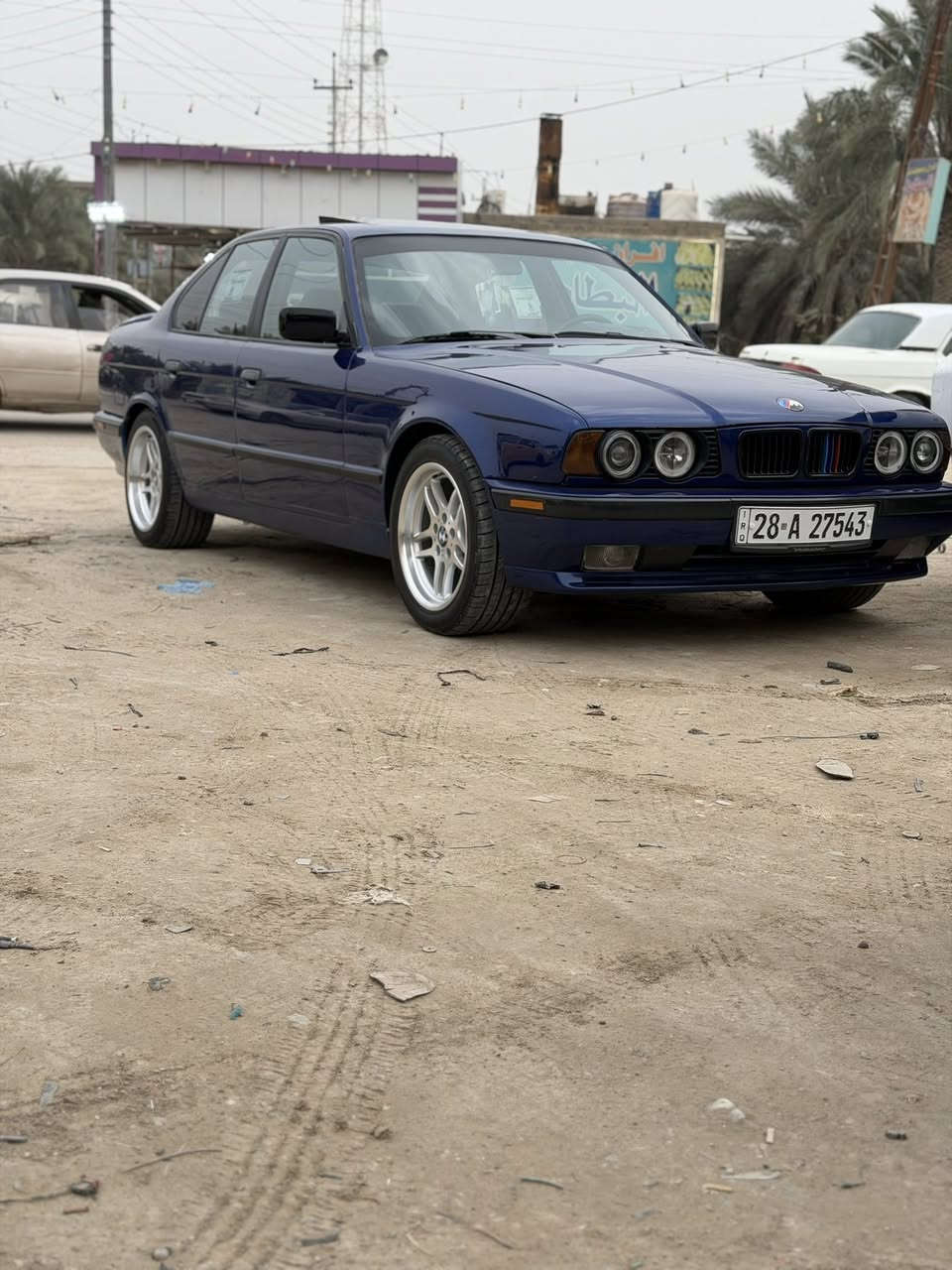 السلام عليكم 
للبيع بي ام 520 اصل
مكينه وكير 30دبل فانوس6 بل كارتون
سنويه بسمي رقم نكليزي الجديد
غرفه جديده من الدشبول لدشبول
حداديه من الطول لطول 100%
ويل جديد تخم تاير جديد
دعاميات M
بجم عريض 
لايتات زنون عالي ناصي بلوجكتر
صبغ جديد لون مميز 
السياره مكفوله من الضربه والخياس
السياره متعوب عليها عايده من الصفر وكله جديد 
السعر90 وبي مجال بسيط
 العنوان ذي قار  سوق الشيوخ😇
للستفسار *********** ,***********
