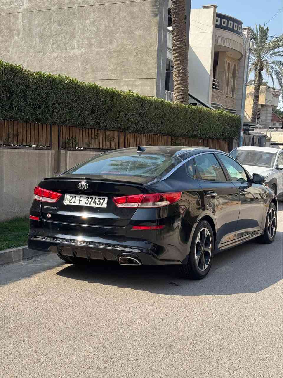 🧿ارخص اوبتما بكل العراق وماكو هيج نضافه بهيج سعر بلاش 127 ورقه وبيه مجال للشراي 
✅كيا اوبتما 2019  وارد امريكي بدون ايرباك قطعه وحده صبغ بدون دواخل
✅حادث بنيد فقط قطعه وحده صبغ  
السياره ماشيه 78 الف
✅مواصفات السياره 
🔑 محرك 2400 GDi مكفول  
🔑شاشه كبيره 
🔑 رادار امامي وجانبي وخلفي
🔑تحديد مسار
🔑حساسات خلفيه 
🔑فول تحكم مقود استيرن 
🔑شاشه اعطال
🔑لايتات امامي عدسه وحاجب لد نهاري 
🔑 ثلاث وضعيات قياده  
🔑اشاير بالمري 
🔑ويلكب سبورت 
السياره عليه ادامه كامله باتري جديد وتخم تاير جديد وعليه ادامة تنظيف غرفة احتراق كامله السياره جاهزه متصرف عليه دينار واحد 
السعر 127 ورقه وبيه مجال للشراي 
السياره رقم سليمانيه شرط التحويل 
مكان السياره بغداد زيونه 
رقم الهاتف : *********** بغداد, العراق
