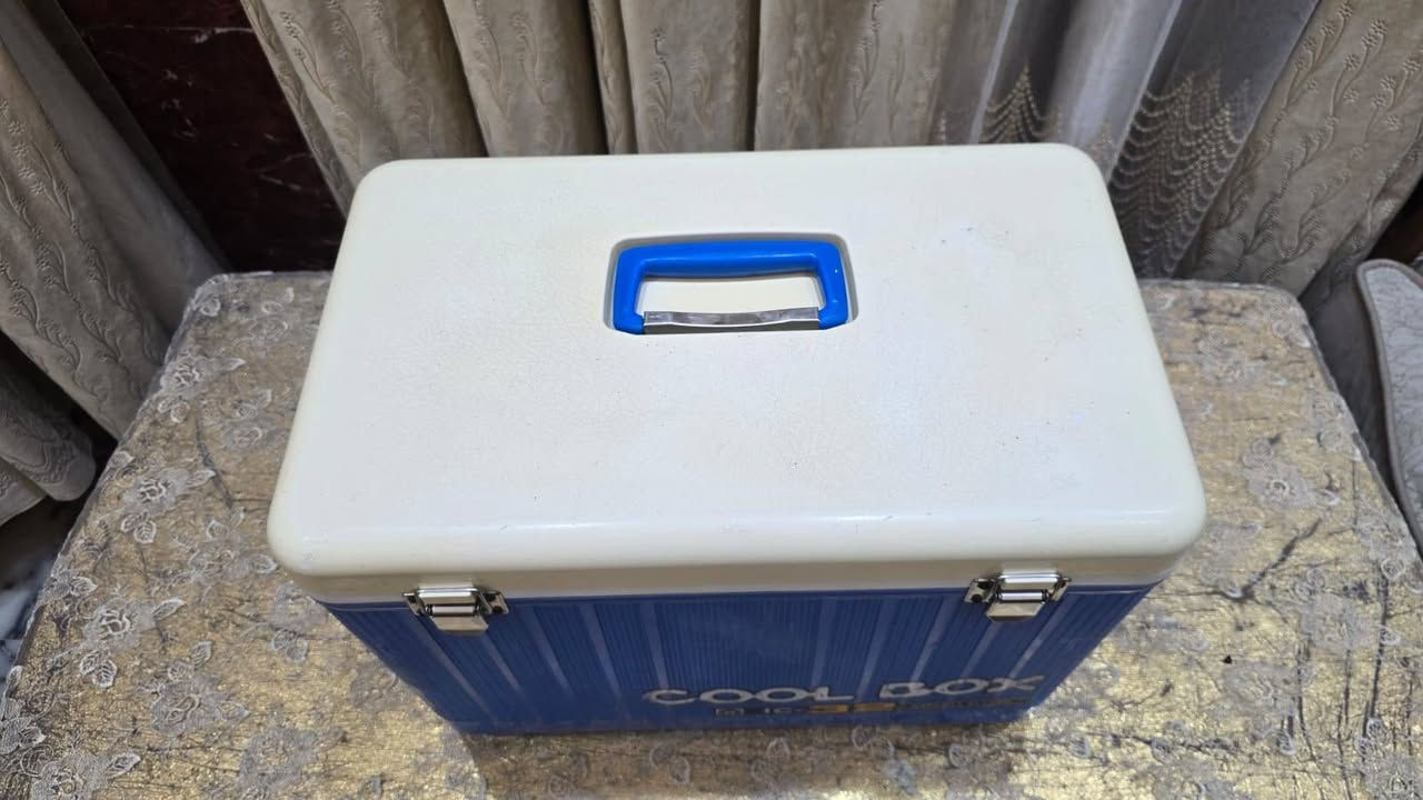 كول بوكس
الحجم الكبير 32
ستيراد المؤسسة 
نظافه تامه 
للاستفسار مراسله الصفحه 
او الاتصال ***********
