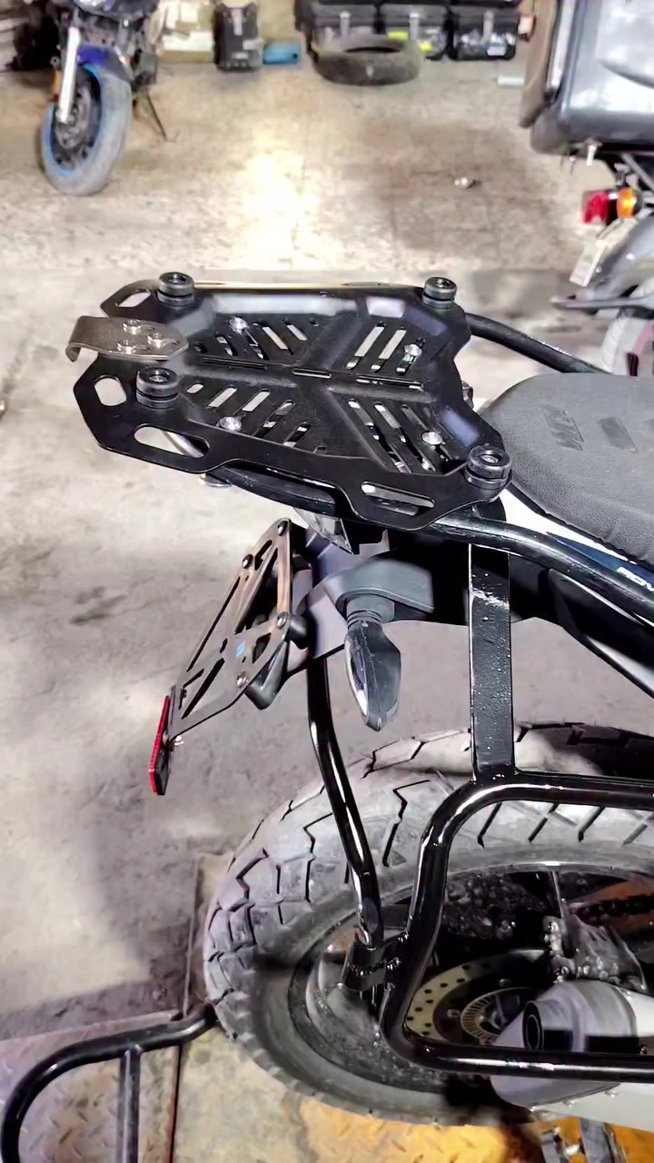 تعديل ktm 390 شغلنه صار عليها قواعد جنط ودرع حمايه
وسيبايه خلفيه
اخوكم امين ياماها لتعديل وصيانه دراجات نارية
بغداد تاجي مصابيح
*********** للحجز والاستفسار التواصل واتس اب
