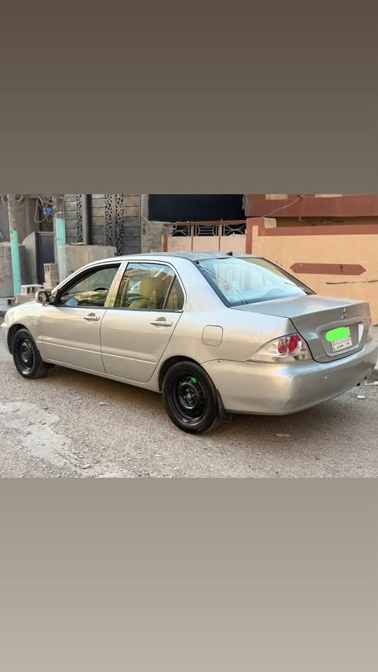 سلاوى خواي گه وره تان لي بيت
سه ياره لانسر موديل 2011
سه نه وي عاجه 
4 تايه تازه له ژيردايه 
مكينه گه وره ى
ده بل گيره 
گير مكينه به شه رت 
سه ياره كه تابلي شه تيكه ي 
زور نازاره ته بريت سارده 🥶 گه رمه ي هه يه سه ياره زور مه زبوته ته قه و رقه ي به شه رت سعري سه ياره كه باي 55$ 
كه مي معامه لي تيايه 
ژماره موبايلي***********
