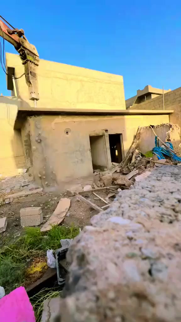 هدم الدور تفليش المباني في بغداد
*********** (اتصال أو واتساب
 هدم الدور والبنايات السكنية والمشتركة
#هدم_الدور #تفليش_البيوت #ترميم_المباني #مقاولات_بغداد #رفع_الأنقاض #بغداد
