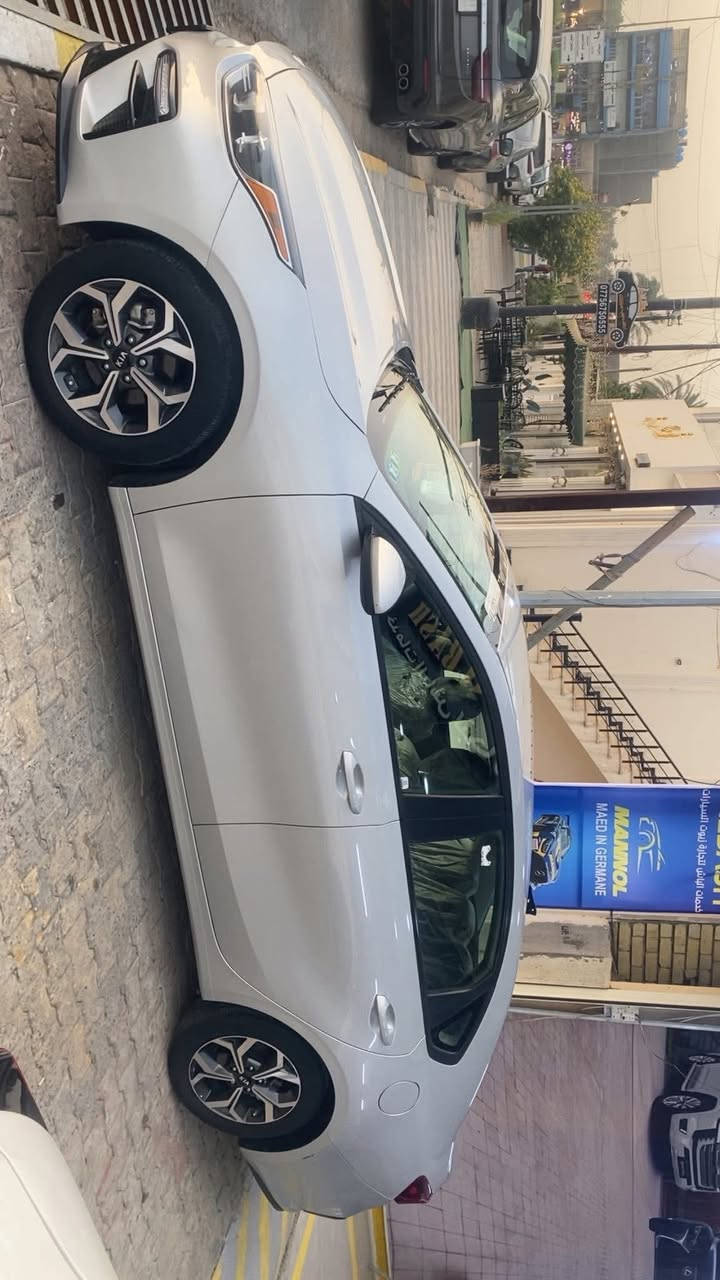 السلام عليكم  عندي فورتي موديل 21رقم اربيل ماشيه ٣٠  رقم اربيل سياره ب اسمي تريد تحويل تريد وكاله حاضر . حادث خلفي   بجم كبس وسياره حلوه وجديده وين متريد تفحص حاضراً
   
***********
