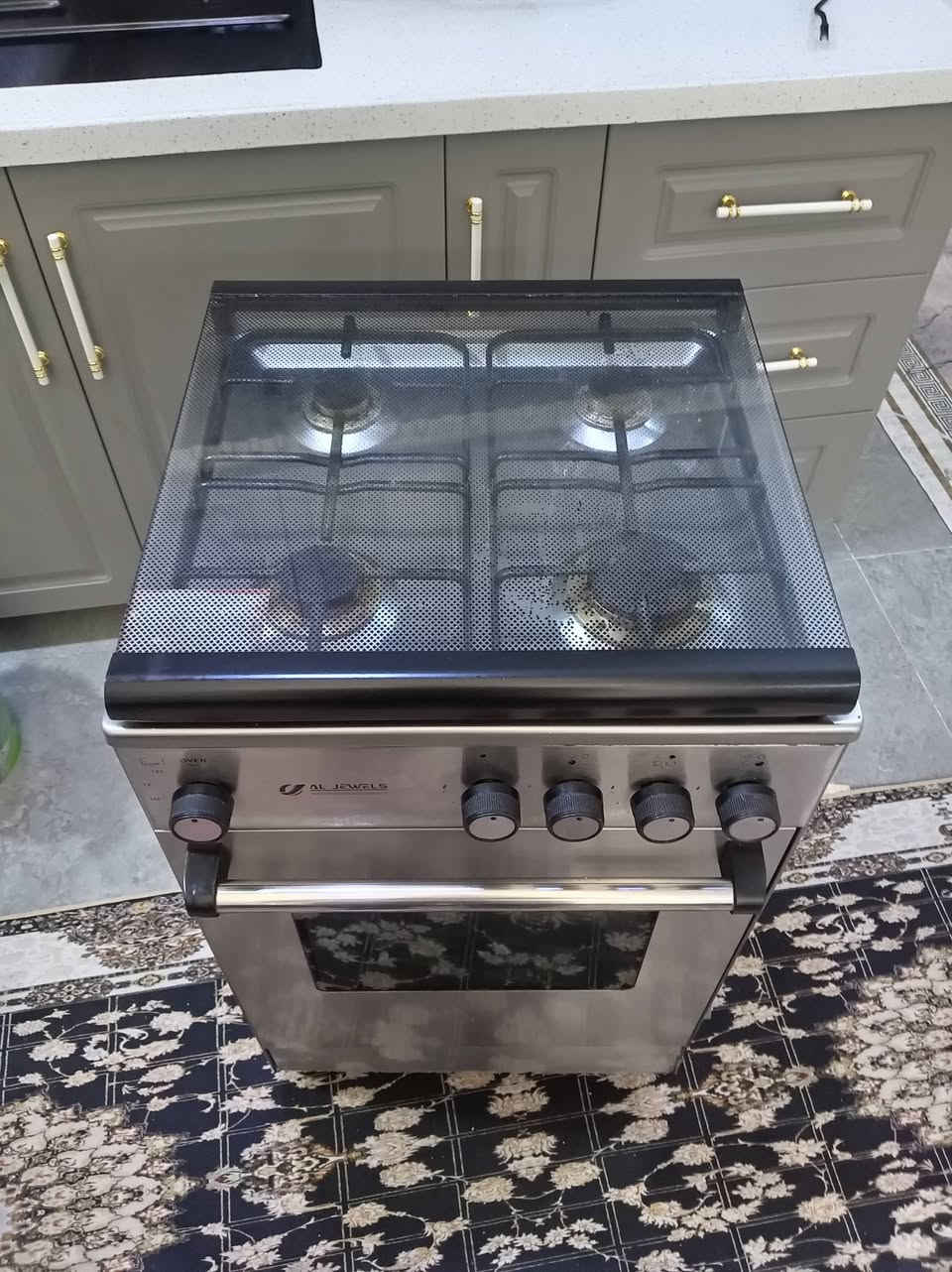 السلام عليكم طباخ جديد استعمال قليل
السعر ١٠٠الف العنوان الحسينية شارع أبو سمير قرب صورة الشهداء
***********
