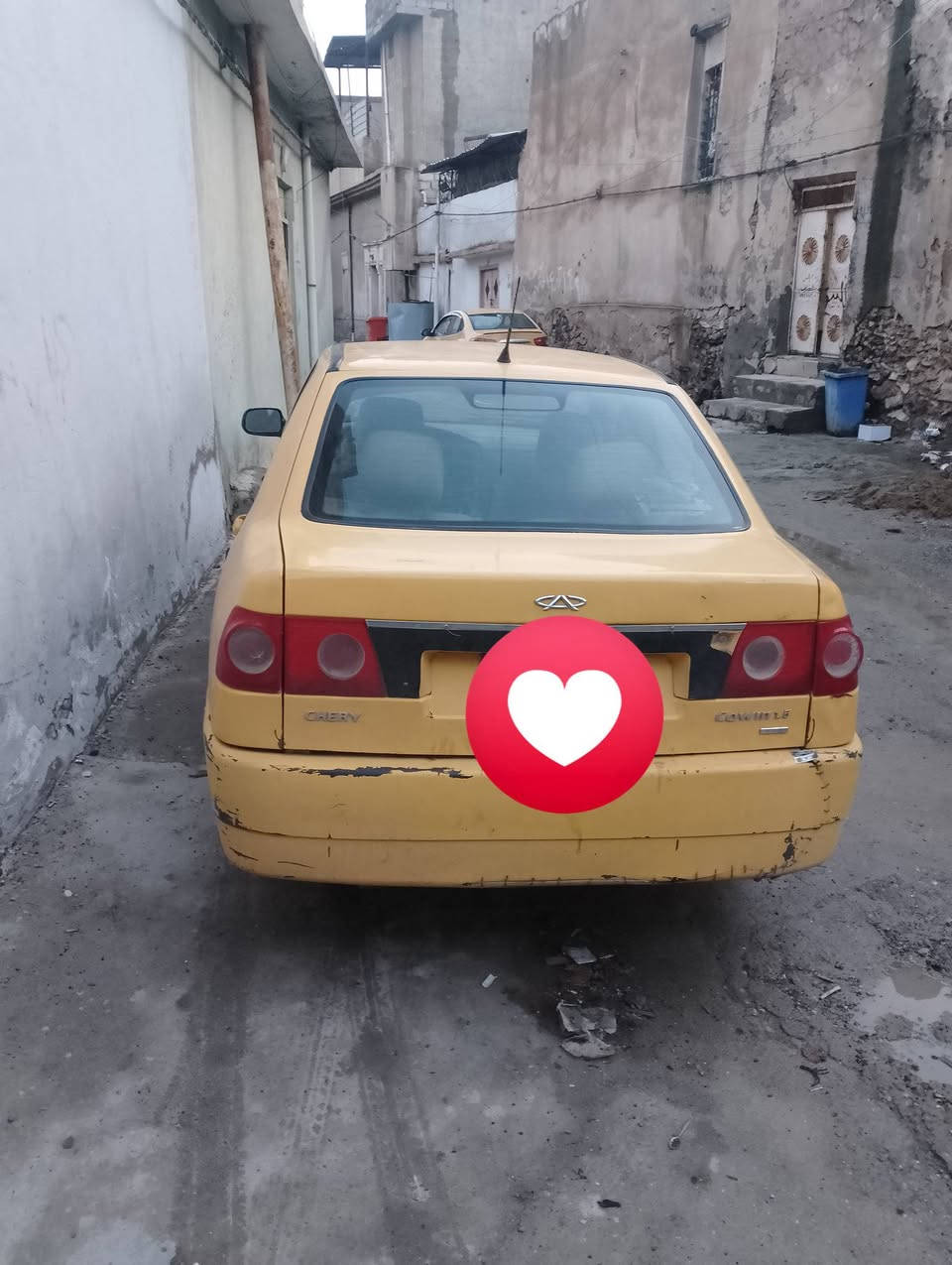 السلام عليكم شيري كوين 2011 للبيع شرط الوكاله والتحويل كاربون بنزين بيها هيئه وغرامات 500 الف عليها عل مشتري محرك فحم والكير شرط والباقي شوف العين سعر 23 وبيها مجال بسيط 
الرقم *********** مكلف بل نشر
