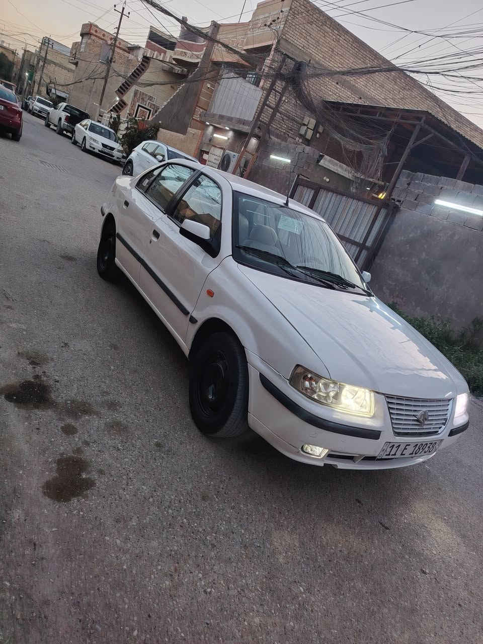 السلام عليكم
سمند موديل ١٢ محثه ١٧ كفاله عامه ضربه وصبغ وتبديل كير ومحرك وتبريد وتدفه شاشه وكامره  كهربائي كلها شغاله حداديه جديده تخم تايرات دوشمه عام مابيها نقص شرط هزه وسنويه ورقام جدد وشرط التحويل السعر ٥٣ وبيها مجال بصيط عنواني بغداد الاستفسار اتصل ***********
