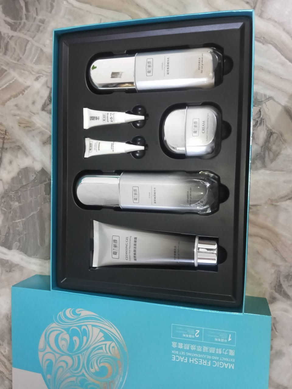 متوفره منتجات عنايه بالبشره كوريه اصليه باسعار مناسبه ما تتجاوز 5 الف واكو بالفين و3 و4 
والتوصيل 3 فقط


**إذا كنت صاحب هذا الإعلان وتريد حذفه لأي سبب، رجاءا أرسل رسالة إلى الدعم الفني**