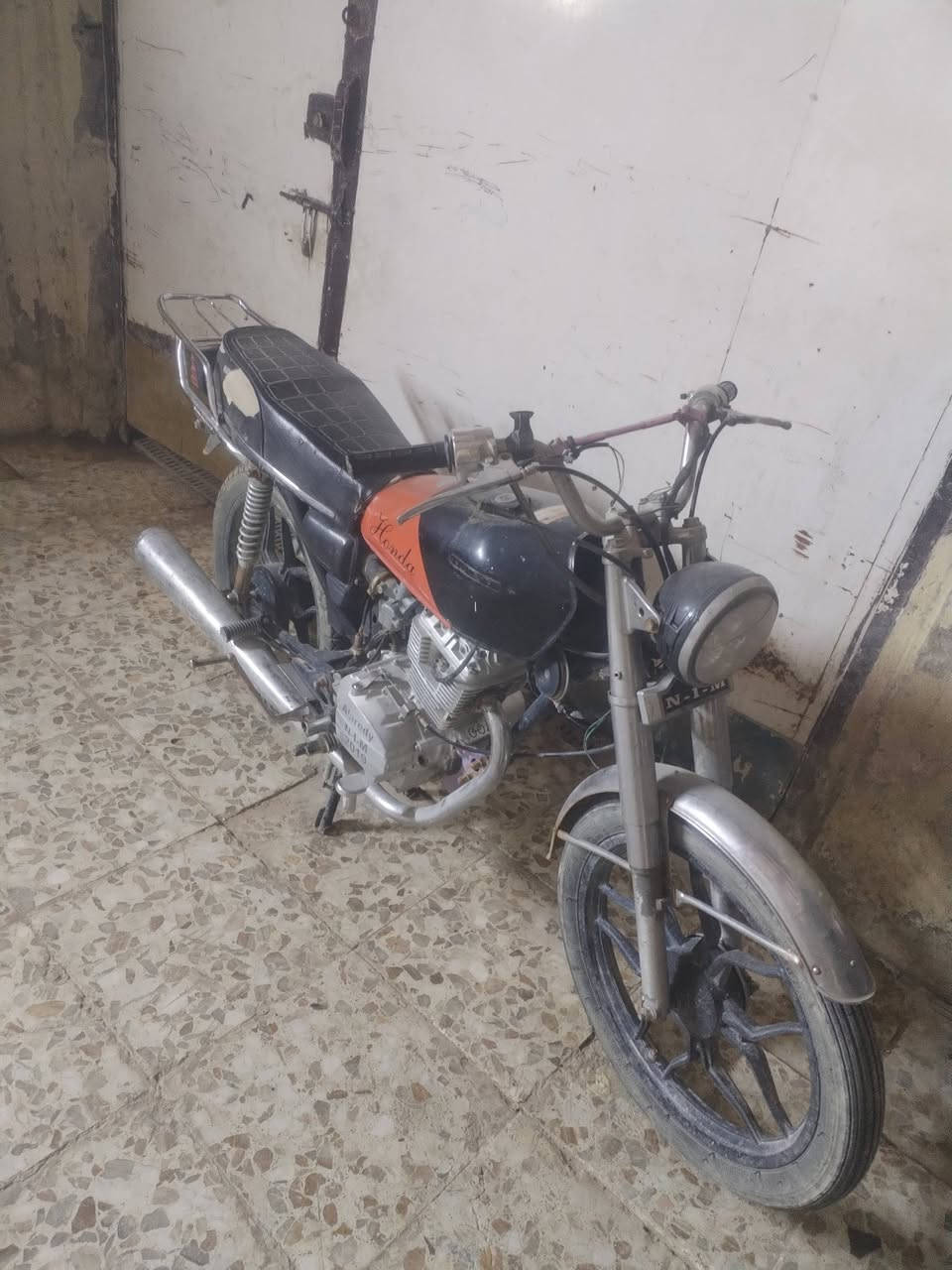 سلام عليكم شباب من رخصة مدير الكروب دراجة نامة وكيلهة العارضي اصولي موديل 2019 سعرهة 550 والاستفسار أكثر الاتصال على الرقم ***********
