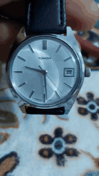 ساعة قديم البيع سعر خاص رقم ***********
