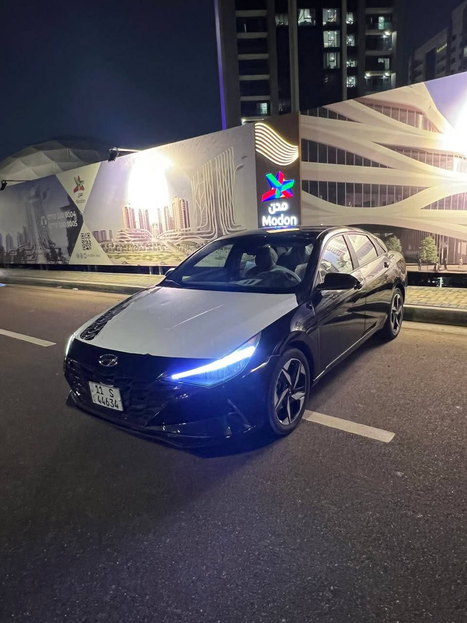 السلام عليكم النترا ٢٠٢٣ وارد امريكي محرك ٢٠٠٠ دوش السيارة فوللل فوللل مواصفات عدة الفتحة بيها رادارات عدد ٣ حساسات امامي وخلفي وجانبي تحكم سرعة قيادة ذاتية تدفئة كشن ٣ انضمة قيادة السيارة مفوله مواصفات الي بيها قطعتين تبديل الجاملغ والبنيد مبدلات نفس اللون وبيها الباب والجاملغ الخلفي بيهم صبغ السعر 139 وبيها مجال بسيط ***********
