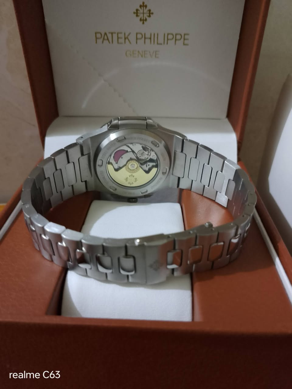 ساعه باتيك فليب اوتماتيك جديده غير مستخدمه ثقيله حيل السعر 80 الف


**إذا كنت صاحب هذا الإعلان وتريد حذفه لأي سبب، رجاءا أرسل رسالة إلى الدعم الفني**