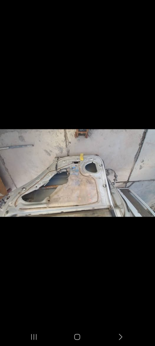 بيبان كرسته نفخ كاملات فقط بطاين مابيهن جدد لون ذهبي المكان بصره زبير (رقم واتساب فقط ***********)
