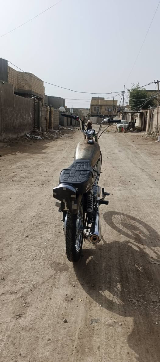 السلام عليكم دراجه اربعه كير شاصي18 نامه اصلي متين اوراق استنساخ تعمير نهايه ال25 كله شلامچه دراجه خير من الله شلعه معدل سرعه فول دراجه ماتنكض السعر 700 وبيها مجال للشراي الاستفسار اتصال على الرقم ***********
