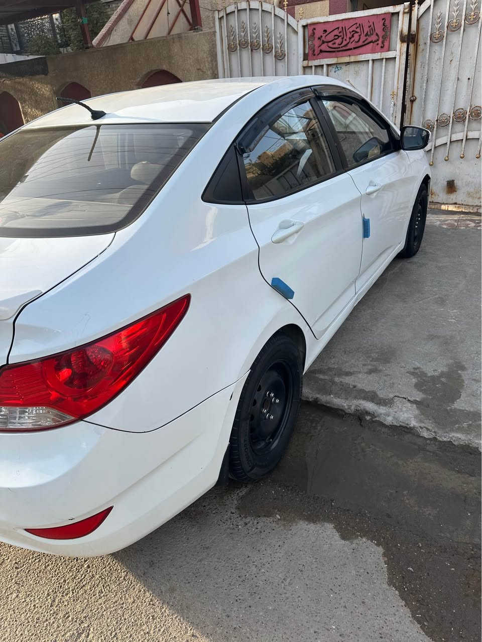 سلام عليكم اكسنت 2017 للبيع بيها قطعتين صبغ كير ومكينة مكفولة 1400 تدفئة + تبريد تخم تاير منضومة وقوود كله جديد السعر 85 وبيه مجال بغداد الدورة شارع الطعمة 
*********** بغداد, العراق
