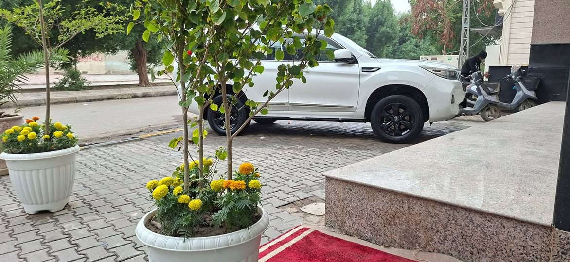 مساء الخير 
HAVAL H9 
للبيع ...  سعر مناسب 🔥
السيارة نظيفة وكل الصيانة داخل الشركة 

موديل 2021 
لون ابيض
رقم بغداد 
عداد المسافة  120000 KM  

للإستفسار اكثر يرجى مراسلة الصفحة او الاتصال على رقم الهاتف 
***********

العنوان/ بغداد النهضة شارع المعارض الرئيسي شركة نهج العراق
