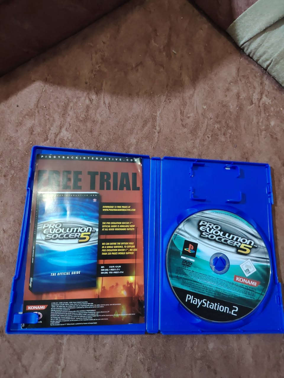 اقراص بلي 2 اصلية نضيفة مابيهن شخط شغالات
العدد 4
1. Pro Evolution Soccer5. كرة قدم 
2. Tiger Woods PGA Tour 2005
3. True Crime: New York City
4. UFC Throwdown
يوجد توصيل
المكان كوت
***********
