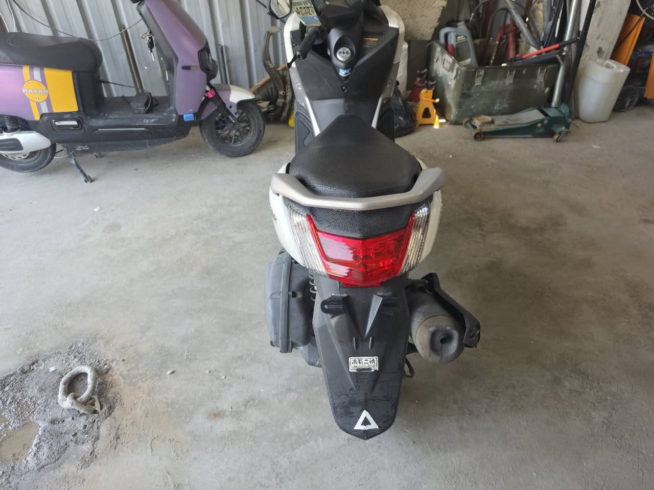 السلام عليكم
🏍️ ياماها NMAX 155 للبيع

موديل2018

ماشيه 50000الف

✔️ مكينتها زيرو

✔️ 

✔️ دراجا مال رنبا مضموما 

✔️ ما بيها أي مشاكل

💰 السعر: او 15ورقا قفل قفل 

مكاني بغداد الدوره  

📞 الاتصال ***********
٠
