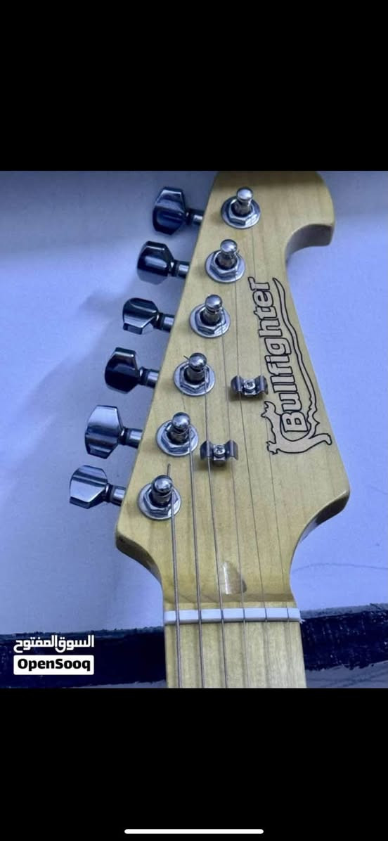 guitar bullfighter
hss ٢٢ فريت سترات همبكر + سنكلات  نظام
يأتي مع ملتي ايفيكت يعني متحتاج امبلفاير وريشة عزف  
للاستفسار خاص


**إذا كنت صاحب هذا الإعلان وتريد حذفه لأي سبب، رجاءا أرسل رسالة إلى الدعم الفني**