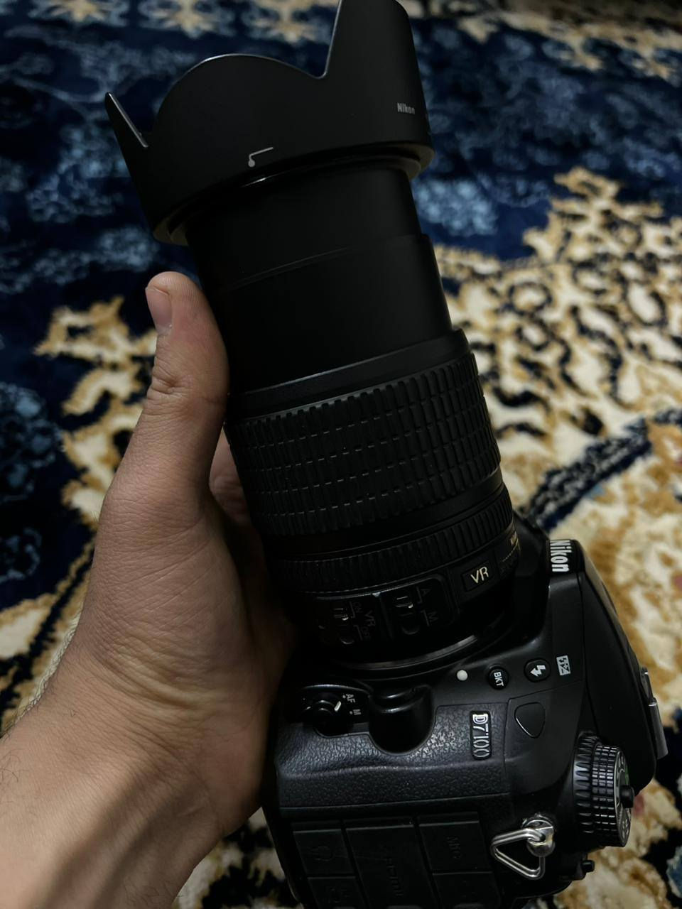 للبيع كاميرا Nikon D7100
المعالج: EXPEED 3
 • معالجة الصور بسرعة
 • تقليل التشويش في الإضاءة الضعيفة
 • تحسين الألوان
• حجم الشاشة: 3.2 
 • الدقة: 1.2 مليون نقطة
 • الشاشة غير لمس


**إذا كنت صاحب هذا الإعلان وتريد حذفه لأي سبب، رجاءا أرسل رسالة إلى الدعم الفني**