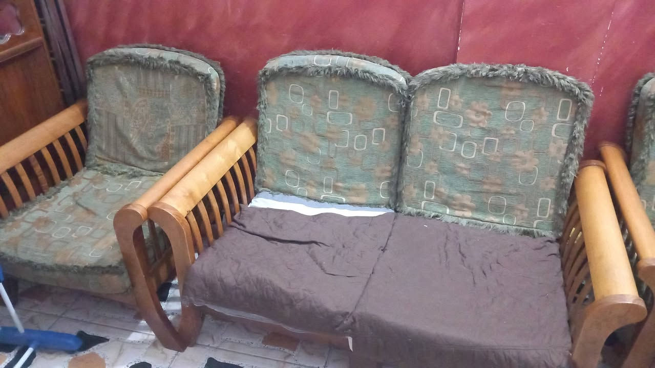 للبيع
***********
