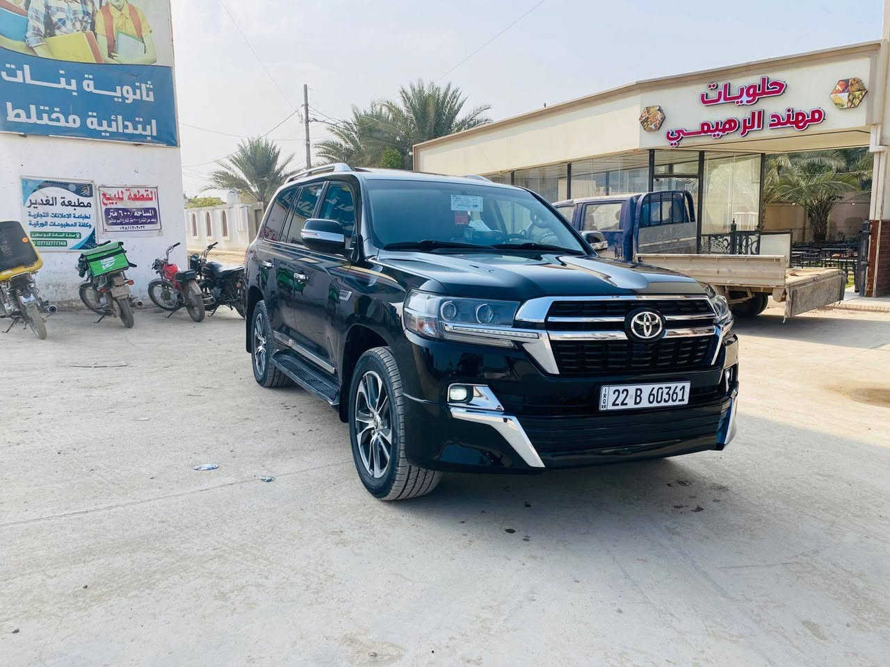 يا الله السلام عليكم
للبيع تيوتا لاند كروز ٢٠٢٠ مكفول كفاله عامه رقم اربيل الجديد 
توهى محوله سنويه الى ٢٠٣٠ سياره جاهزه هزه جديده تريدتحويل تريد وكاله حاضر مكفوله من كلشي كير او مكينه وحداديه وتخم تاير بل كارتون هس توني شاده يعني نقص شعره مابيهى تراي وين مايعجبك 
للعلم السياره فول مواصفات واحد على واحد 
معروضه السياره اب 485وبيها مجال لطبين 
اي استفسار اني حاضر 
***********
***********
