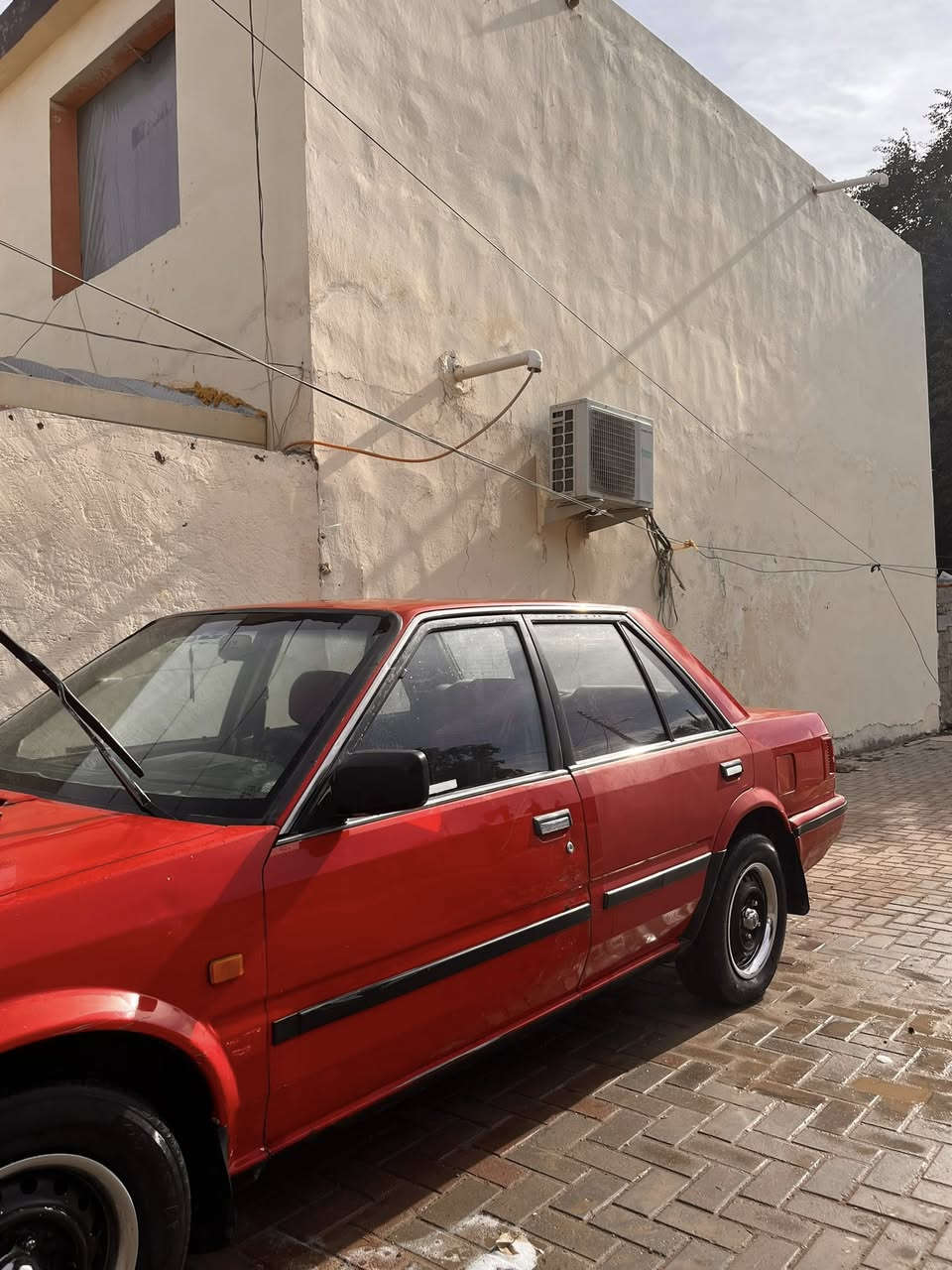 السلام عليكم
Nissan Blue Bird 1992

للبيع التفاصيـل خـاص 

***********

السعـر 40$ بيهـا مجال …
