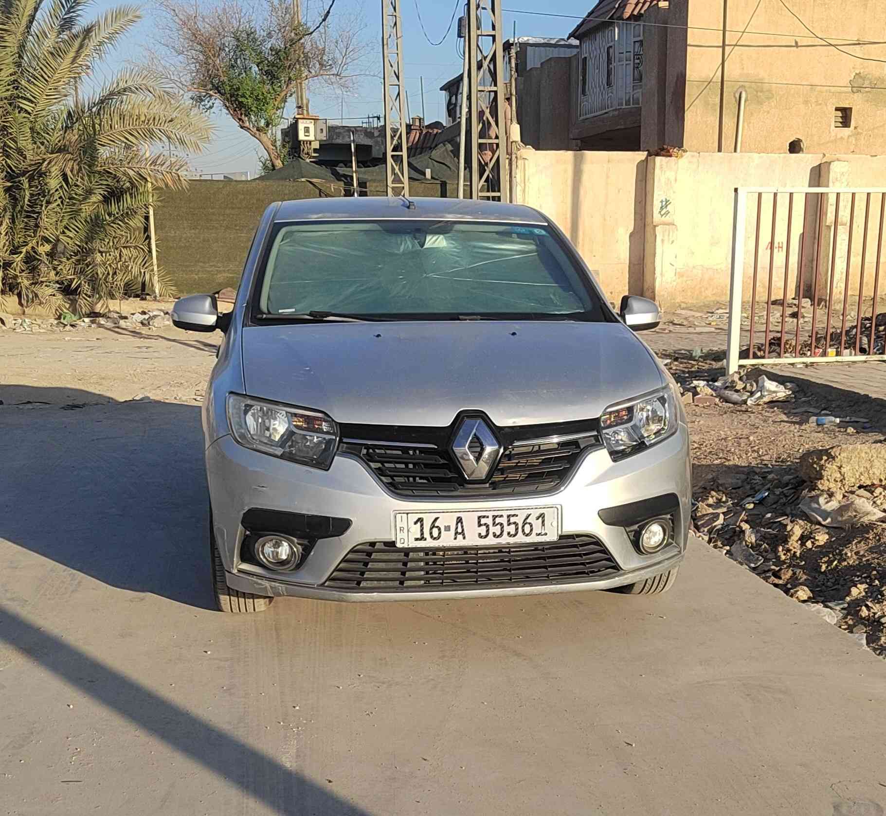 السلام عليكم ورحمة الله وبركاته
رينو سيمبول ٢٠١٨ رقم دولي قادسيه سنويه لل ٢٠٣٠ هزه جديده تحويل مباشر مصفره من كلشي وحره

بيه صبغ جاملغ فقط جه السائق وحافه الباب بدون دواخل

لابجم ولا اي مكان ثاني جراد بسيط فقط لا غير مكينه كير حداديه دواخل كله ع وضع الشركة

تدفئه تبريد

البجم زينون كله

شاشه اندرويد تحكم
حساسات
كاميرا خلفيه

السعر ٨٠ وبيه مجال قليل بيع فقط للاتصال ***********
