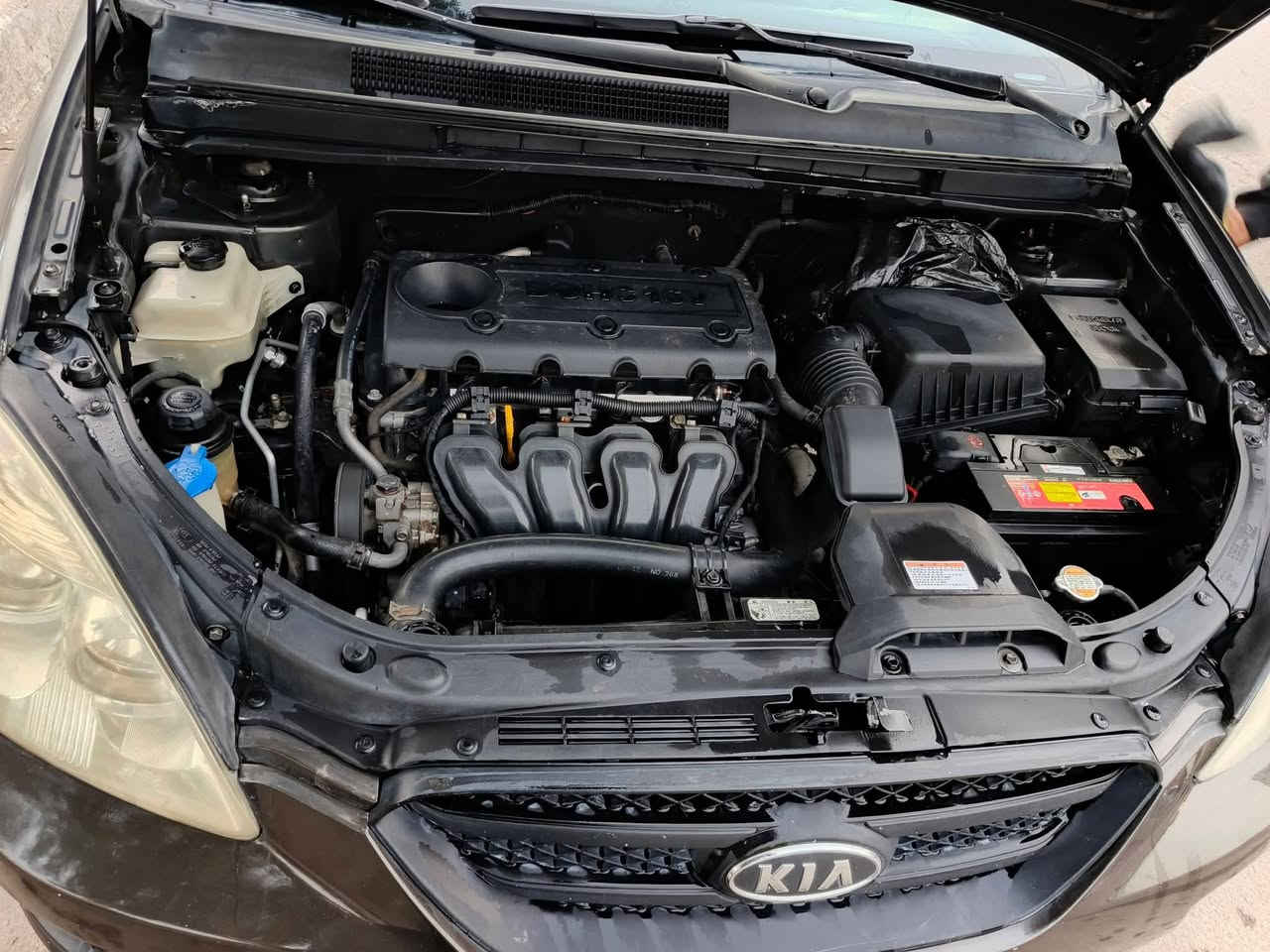 السلام عليكم كيا رندو موديل 2009 كير مكينه تبريد وتدفئة خير من الله حداديه نص عمر مكينه 2400  بسمي السنويه رقم بابل حادثه جاملغ امامي الأيمن من أمريكا سياره لبيل واحد *********** اتصال وات ساب السعر 98 سونر بيه
