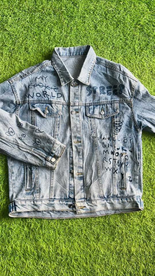 كسر اليوم موعدنه الساعه 7:00م 
قمصله جينز 
جاكيت شبابي رجالي 
بجامه 
ستره 
هودي 
موقعنه ذي قار قضاء الفجر شارع ابو جمال مجاور مطعم انوار المدينه سابقا 
***********
