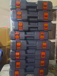 عدة يدوية • صناديق • قطع منفصلة