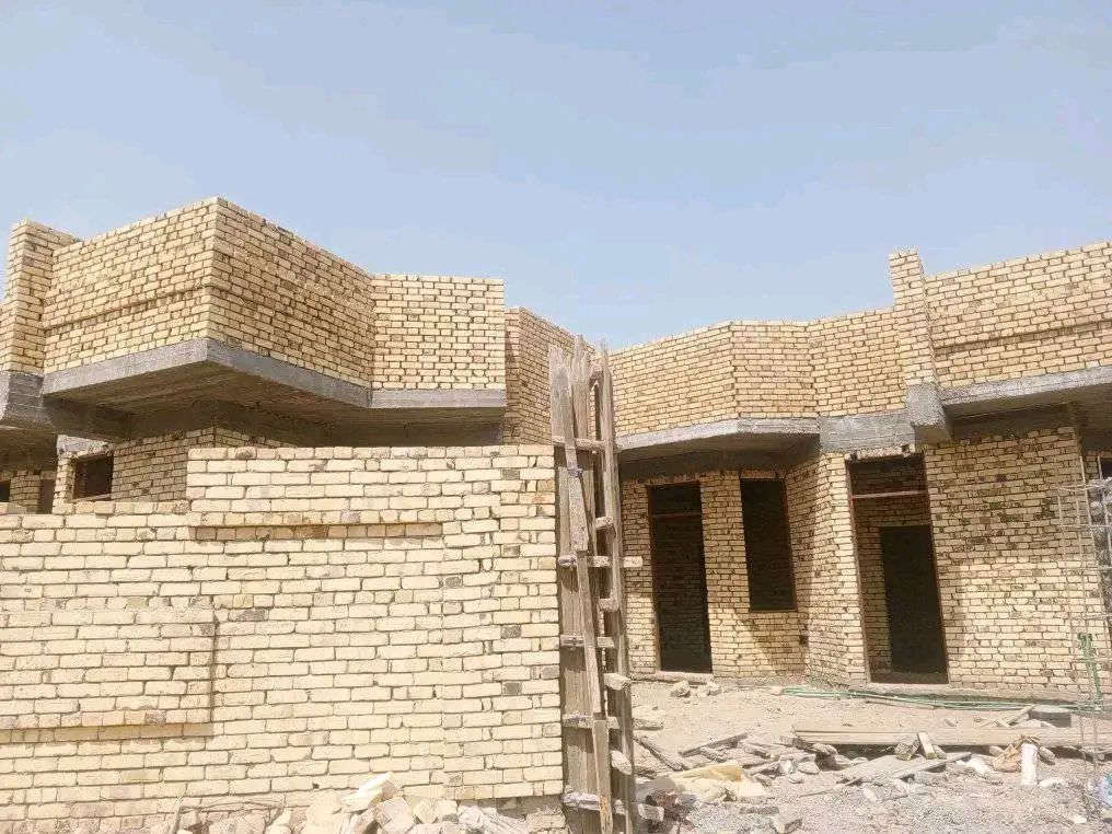 خلف بناء متفرغ حاليا 
شغل درجة اولى 
***********
